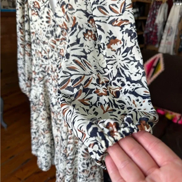 Floral Print Dress with Long Sleeves - Picture 4 of 13